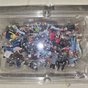 Miniature Figurine Passer-by